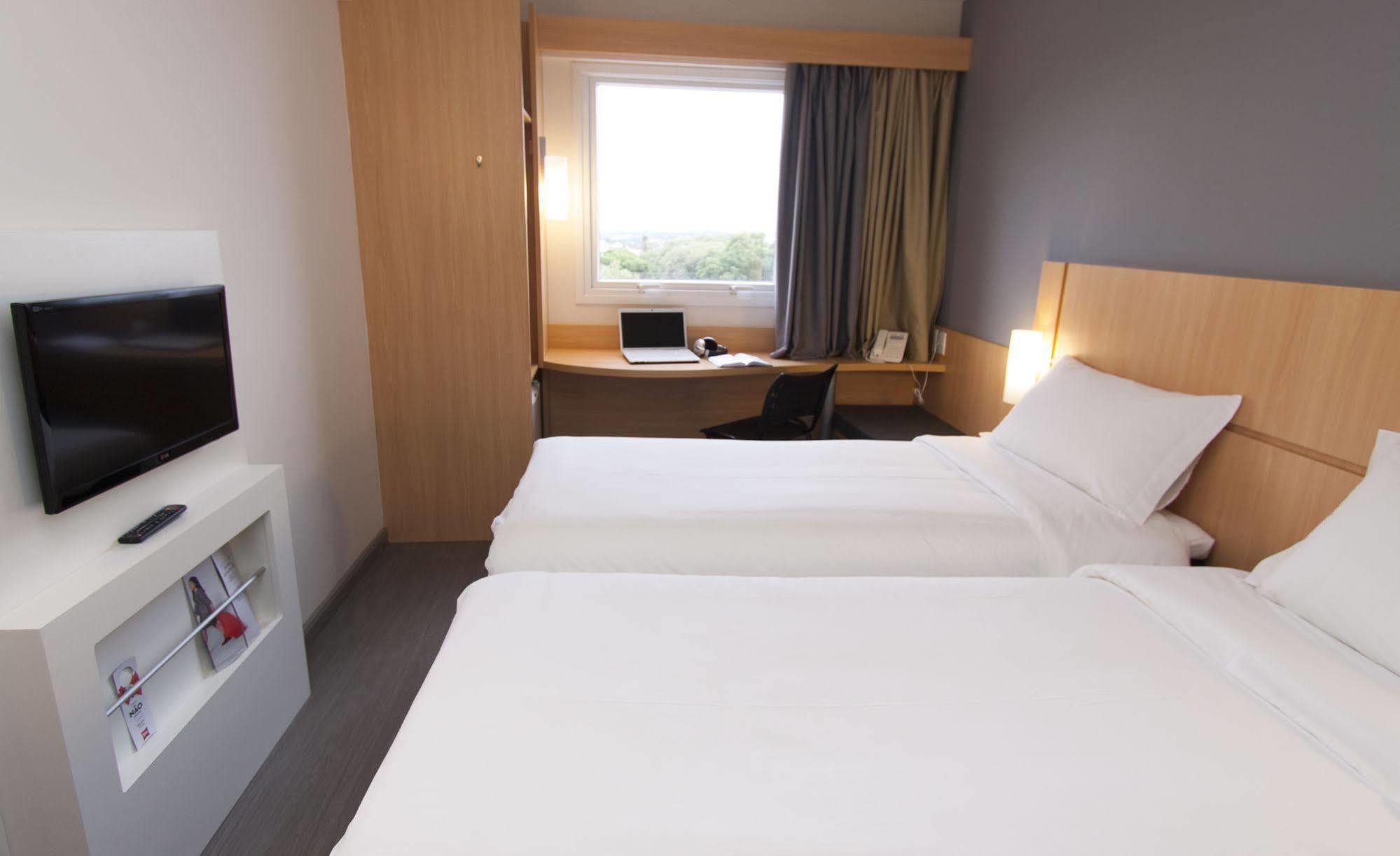Ibis Cascavel Hotel Kültér fotó